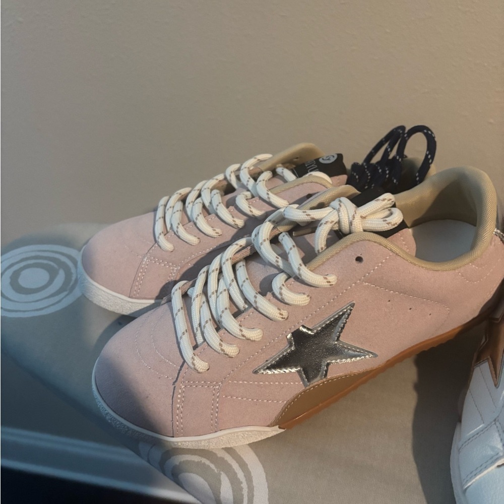 Pink Star Women's Sneakers bundle deal